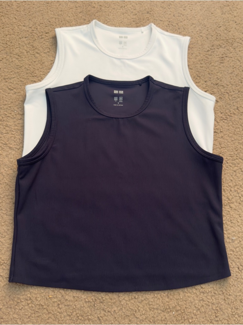 Uniqlo set of 2 Crop Tank Tops — Navy and White S